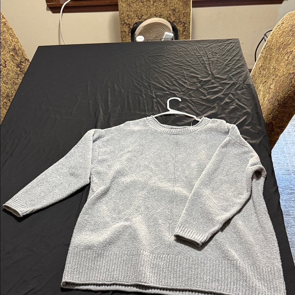 #98–Terra & Sky Light Gray Women's Sweater